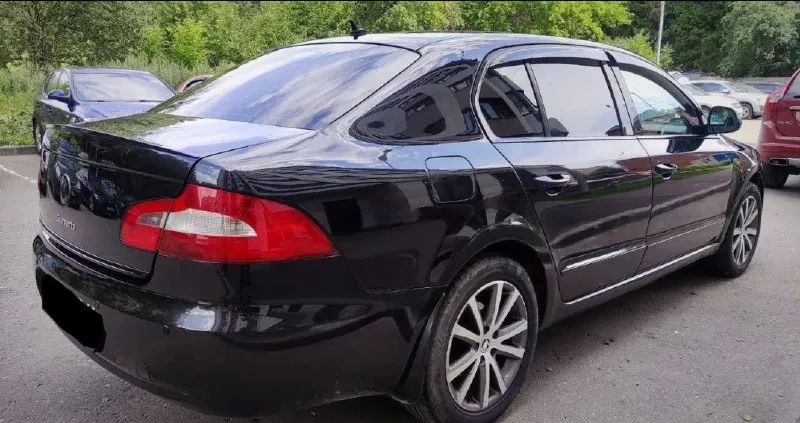 Skoda super b 2010 год выпуска 1.8 т 7ст коробка без нареканий, ходовая не гремит, по документам полный порядок, климат рабочий, по электрике все работает, едет бодро, цена 720000 рублей, возможен обмен, тел+79493152333 донецк киевский район 📞 звоните: +7(949)3152333 - фотография - 4