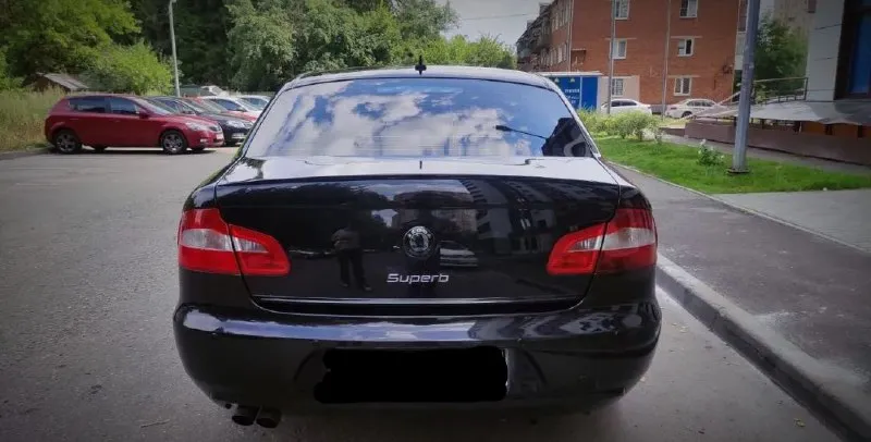 Skoda super b 2010 год выпуска 1.8 т 7ст коробка без нареканий, ходовая не гремит, по документам полный порядок, климат рабочий, по электрике все работает, едет бодро, цена 720000 рублей, возможен обмен, тел+79493152333 донецк киевский район 📞 звоните: +7(949)3152333 - фотография - 5