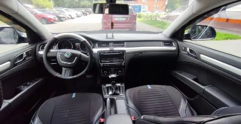 Skoda super b 2010 год выпуска 1.8 т 7ст коробка без нареканий, ходовая не гремит, по документам полный порядок, климат рабочий, по электрике все работает, едет бодро, цена 720000 рублей, возможен обмен, тел+79493152333 донецк киевский район 📞 звоните: +7(949)3152333 - фотография - 8