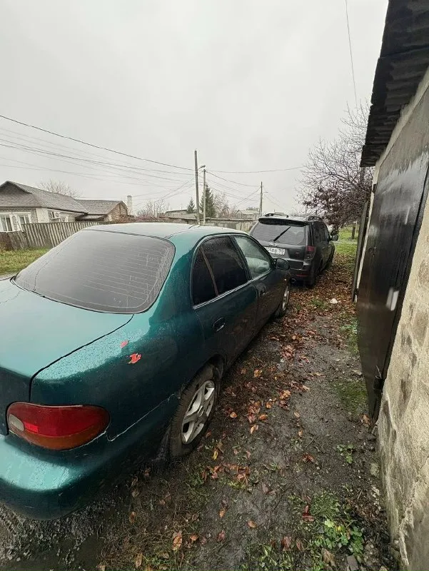 Hyundai акцент 1 1997 год, двигатель 1.5, коробка 5 ст на учёт становится, заводиться ездит, пороги и арки нужно варить, полы целые 120 тыс торг +79493115018 📞 звоните: +7(949)3115018 - фотография - 4