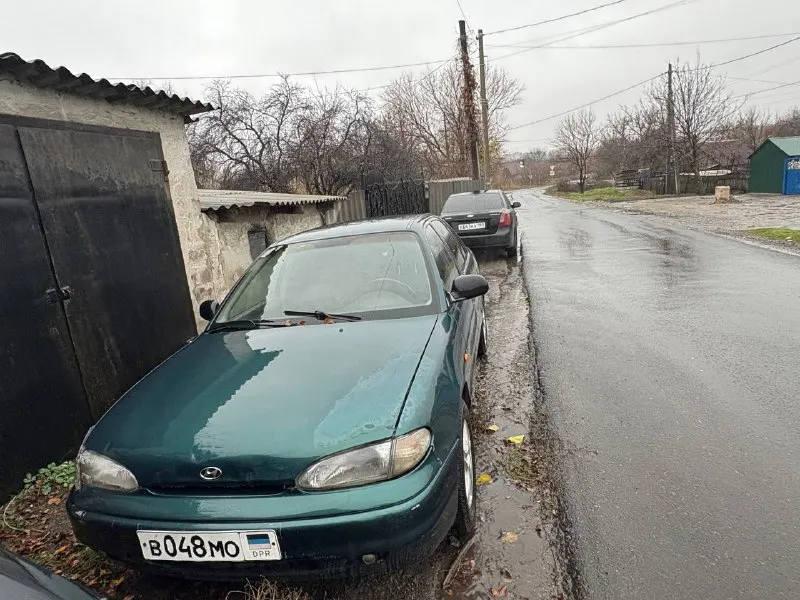 Hyundai акцент 1 1997 год, двигатель 1.5, коробка 5 ст на учёт становится, заводиться ездит, пороги и арки нужно варить, полы целые 120 тыс торг +79493115018 📞 звоните: +7(949)3115018 - фотография - 5