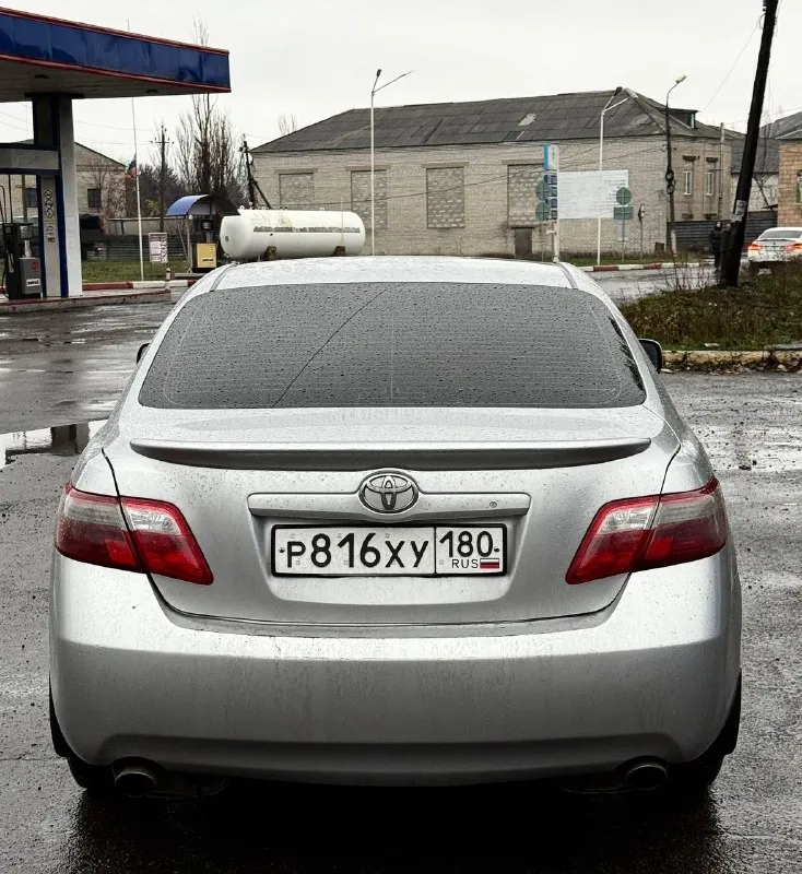 Toyota camry 40 цена-1.200.000руб год-2006 -3.5 привод-передний коробка-автомат комплектация: кожаный салон, дерево, полный электростеклопакет, электрорегулировка зеркал с функцией складывания, дорогая сенсорная мультимедиа с камерой заднего вида, подогрев передних сидений, датчик дождя и света, красивые 17е диски на новой зимней резине, авто свет, мультируль, круиз-контроль, двухзонный климат-контроль, омыватель фар, туманки. осмотр: г. торез ☎️ +7 949 352 9506 📞 звоните: +7(949)3529506 - фотография - 4