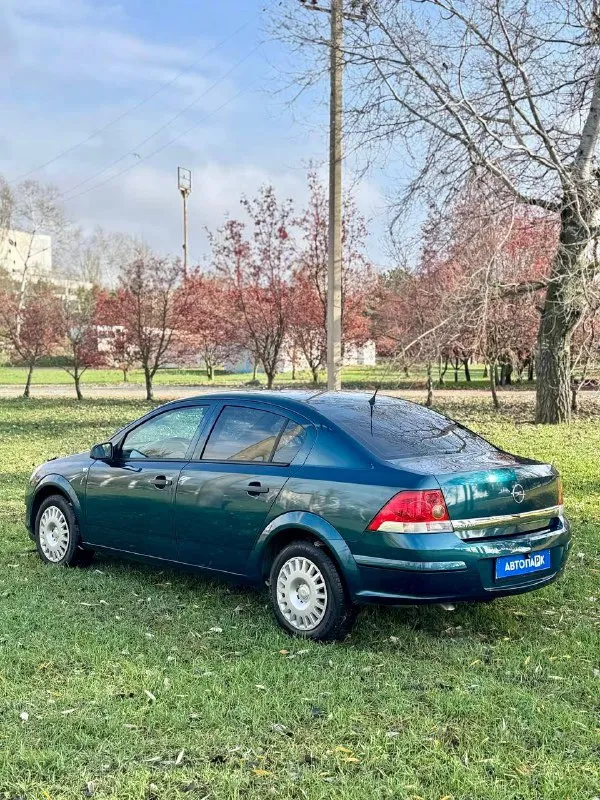 🇩🇪 opel astra h 💰цена: 620 000р 🏢город: мариуполь 📅год выпуска: 2008 🗒️пробег: 240 174 км. ⚙️двигатель: 1.6 ⛽топливо: бензин ⚙️кпп: механика 📞 телефон: +7-949-727-41-51 +7-949-551-91-52 +7-989-263-55-56 💾 описание: 🇩🇪 немецкая сборка ✅ оригинальный пробег ✅ техническая часть на 5 ✅ кузов без дтп и без коррозии ✅ заводская краска (два косметических подкраса) ✅ отличная комплектация: - полный электропакет - бортовой компьютер - линзованая оптика - противотуманки - круиз контроль - датчик дождя - датчик света - кондиционер - кожаный руль новая резина. улица шевченко 2️⃣6️⃣9️⃣ - фотография - 4