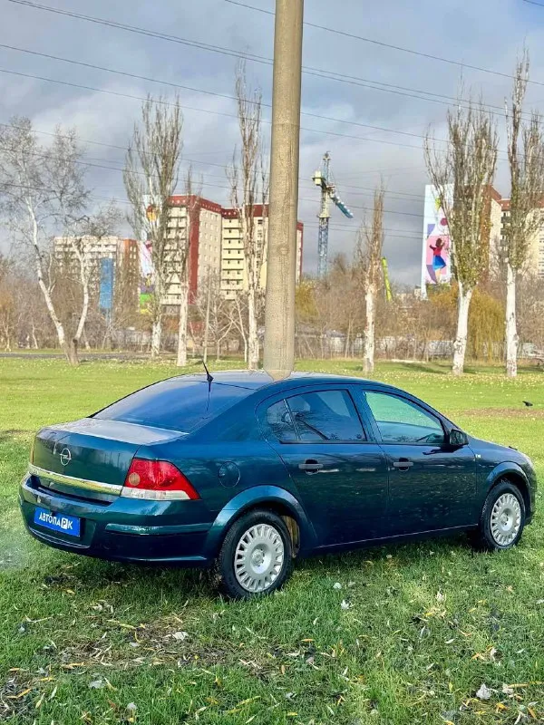 🇩🇪 opel astra h 💰цена: 620 000р 🏢город: мариуполь 📅год выпуска: 2008 🗒️пробег: 240 174 км. ⚙️двигатель: 1.6 ⛽топливо: бензин ⚙️кпп: механика 📞 телефон: +7-949-727-41-51 +7-949-551-91-52 +7-989-263-55-56 💾 описание: 🇩🇪 немецкая сборка ✅ оригинальный пробег ✅ техническая часть на 5 ✅ кузов без дтп и без коррозии ✅ заводская краска (два косметических подкраса) ✅ отличная комплектация: - полный электропакет - бортовой компьютер - линзованая оптика - противотуманки - круиз контроль - датчик дождя - датчик света - кондиционер - кожаный руль новая резина. улица шевченко 2️⃣6️⃣9️⃣ - фотография - 6