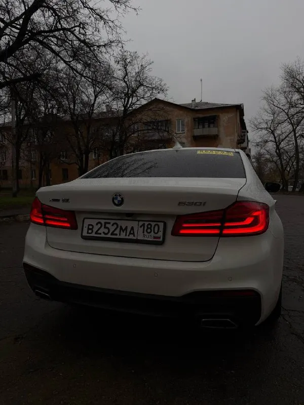 Bmw 530 xdrive 2017г мотор 2л пробег 98.000 идеальное состояние, родной окрас машина официал покупалась в автосалоне полный привод салон комбинированый заводской м - стиль будете 2 владельцем фары адаптивы, адаптивная подвеска осмотр в донецке, машина на ходу каждый день цена 4🍋 торг +79493710494 - фотография - 8