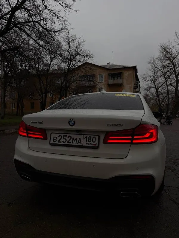 Bmw 530 xdrive 2017г мотор 2л пробег 98.000 идеальное состояние, родной окрас машина официал покупалась в автосалоне полный привод салон комбинированый заводской м - стиль будете 2 владельцем фары адаптивы, адаптивная подвеска осмотр в донецке, машина на ходу каждый день цена 4🍋 торг +79493710494 - фотография - 9
