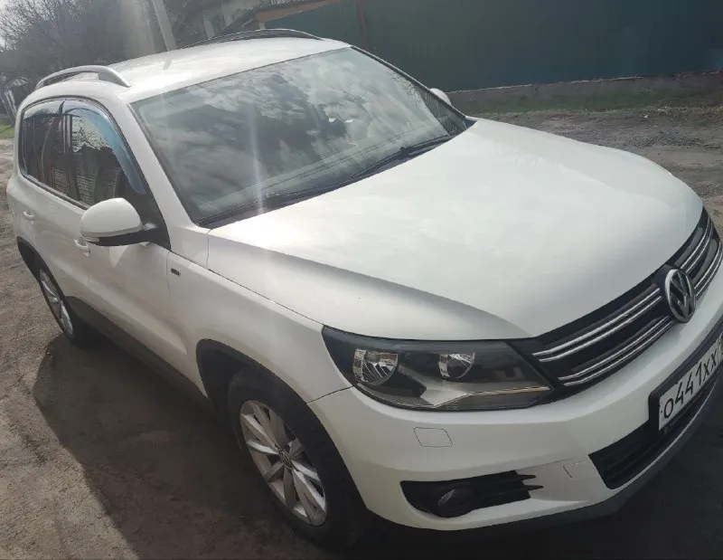 Продам volkswagen tiguan 2016 года. 1.4(122л. с) 6 мкпп. пробег 185 к. км. цена 1.490🍋₽ автомобиль полностью обслужен, делать ничего не нужно +79494168051 - фотография - 1