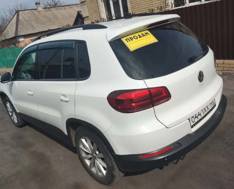 Продам volkswagen tiguan 2016 года. 1.4(122л. с) 6 мкпп. пробег 185 к. км. цена 1.490🍋₽ автомобиль полностью обслужен, делать ничего не нужно +79494168051 - фотография - 4