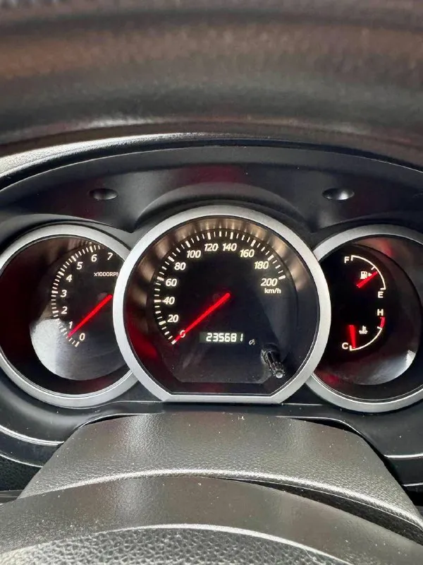 🇯🇵suzuki grand vitara🇯🇵 💰цена: 890 000р 🏢город: мариуполь 📅год выпуска: 2008 🧾пробег: 235 681 км ⚙️двигатель: 2.0 ⛽топливо: бензин ⚙️кпп: механика 📞 телефон: +7-949-727-41-51 +7-989-263-55-56 +7-949-551-91-52 💾 описание: 🇯🇵настоящий японский🇯🇵 внедорожник ✔️ отличное внешнее и техническое состояние, кузов без дефектов. ✔️максимальная комплектация: - постоянный полный привод - полный электропакет - гидроусилитель руля - подогрев сидений - климат-контроль - кожаный салон - abs, srs, esp - два ключа улица шевченко 2️⃣6️⃣9️⃣ - фотография - 10