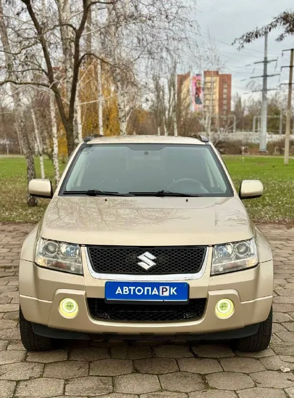🇯🇵suzuki grand vitara🇯🇵 💰цена: 890 000р 🏢город: мариуполь 📅год выпуска: 2008 🧾пробег: 235 681 км ⚙️двигатель: 2.0 ⛽топливо: бензин ⚙️кпп: механика 📞 телефон: +7-949-727-41-51 +7-989-263-55-56 +7-949-551-91-52 💾 описание: 🇯🇵настоящий японский🇯🇵 внедорожник ✔️ отличное внешнее и техническое состояние, кузов без дефектов. ✔️максимальная комплектация: - постоянный полный привод - полный электропакет - гидроусилитель руля - подогрев сидений - климат-контроль - кожаный салон - abs, srs, esp - два ключа улица шевченко 2️⃣6️⃣9️⃣ - фотография - 2