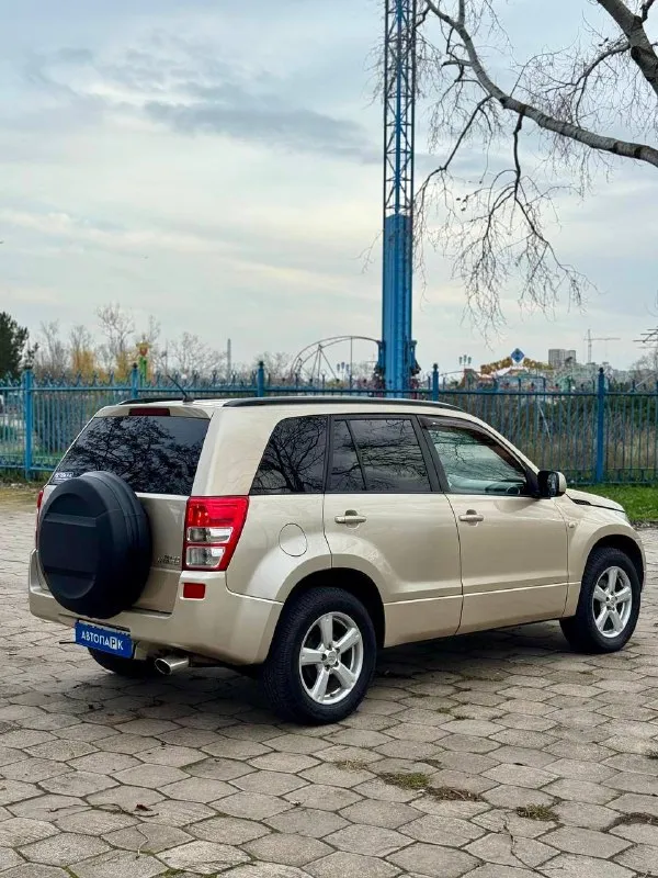 🇯🇵suzuki grand vitara🇯🇵 💰цена: 890 000р 🏢город: мариуполь 📅год выпуска: 2008 🧾пробег: 235 681 км ⚙️двигатель: 2.0 ⛽топливо: бензин ⚙️кпп: механика 📞 телефон: +7-949-727-41-51 +7-989-263-55-56 +7-949-551-91-52 💾 описание: 🇯🇵настоящий японский🇯🇵 внедорожник ✔️ отличное внешнее и техническое состояние, кузов без дефектов. ✔️максимальная комплектация: - постоянный полный привод - полный электропакет - гидроусилитель руля - подогрев сидений - климат-контроль - кожаный салон - abs, srs, esp - два ключа улица шевченко 2️⃣6️⃣9️⃣ - фотография - 6