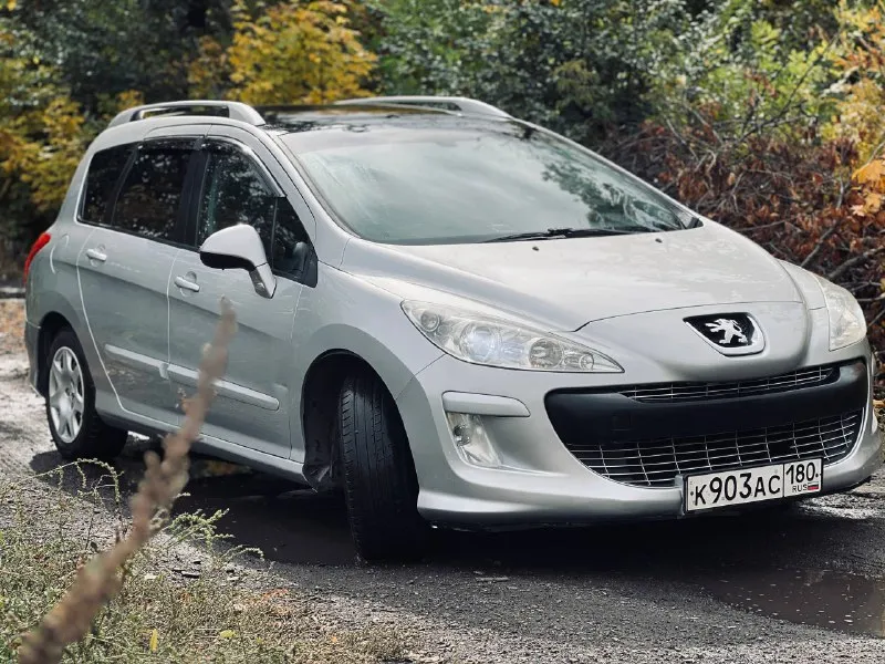 Продам peugeot 308 sw 2008г. 1.6 мкпп без дтп -панорама -4 электростеклоподьемника -подогревы передних сидений -климат контроль 420.000₽ рассмотрю обмен на ваше авто(возможно не на ходу) с вашей доплатой. г. донецк +79493170855 - фотография - 2