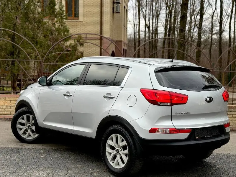 Продам kia sportage 2014 года (рестайлинг) 1430000 торг ( пробег 135т) обслужена от и до. Двигатель работает (идеально) объём - 2.0л. Коробка автомат aisin листает отменно лобовое без трещин, сколов. Подогрев руля подогрев переднего заднего ряда сидений датчик света дождя задний парктроник камера заднего вида хорошая мультимедиа помощь при спуске все вопросы по телефону +79081827373 феникс +79494737372
📲 Tg: андрей
📞 Звоните: +7(949)4737372 - фотография - 8