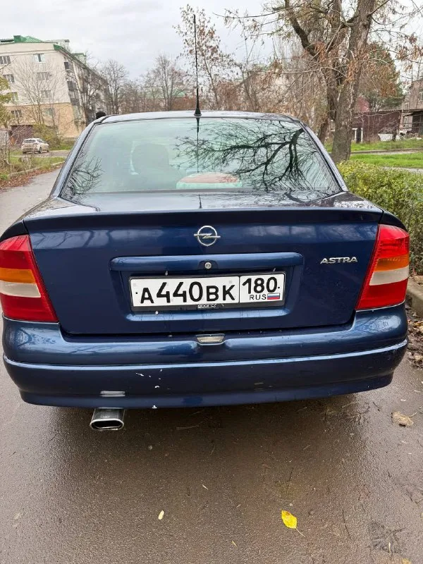 Продам opel astra g 1.4 синий седан 2004 года, состояние полностью на ходу, не битый, есть моменты по кузову, фото прилагаю. бензин. передние стеклоподъемник. все расходники менял вовремя, фильтра, масла все в порядке пробег 215 цена 350 тысяч рублей. разумный торг у капота. мариуполь +79495808106 📲 tg: влад кондрашев 📞 звоните: +7(949)5808106 - фотография - 4
