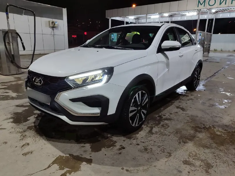 Васта кросс ng 2024 год пробег 18500 двигатель 1.6 16кл (106сил) коробка механика компенсация enjoy(пред максимальная): ✅подогрев лобового стекла, заднего и зеркал ✅подогрев передних сидений ✅светодиодная оптика передних и задних фар ✅ камера заднего вида ✅ задние парктроники ✅сенсорная мультимедиа enjoy ✅литые 17 диски ✅клиренс 203 мм цена 1700000 возможна продажа в кредит ☎️+79494392737 максим 📲 tg: кристина 📞 звоните: +7(949)4392737 - фотография - 3