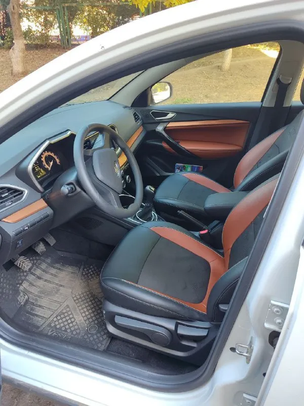 Васта кросс ng 2024 год пробег 18500 двигатель 1.6 16кл (106сил) коробка механика компенсация enjoy(пред максимальная): ✅подогрев лобового стекла, заднего и зеркал ✅подогрев передних сидений ✅светодиодная оптика передних и задних фар ✅ камера заднего вида ✅ задние парктроники ✅сенсорная мультимедиа enjoy ✅литые 17 диски ✅клиренс 203 мм цена 1700000 возможна продажа в кредит ☎️+79494392737 максим 📲 tg: кристина 📞 звоните: +7(949)4392737 - фотография - 4