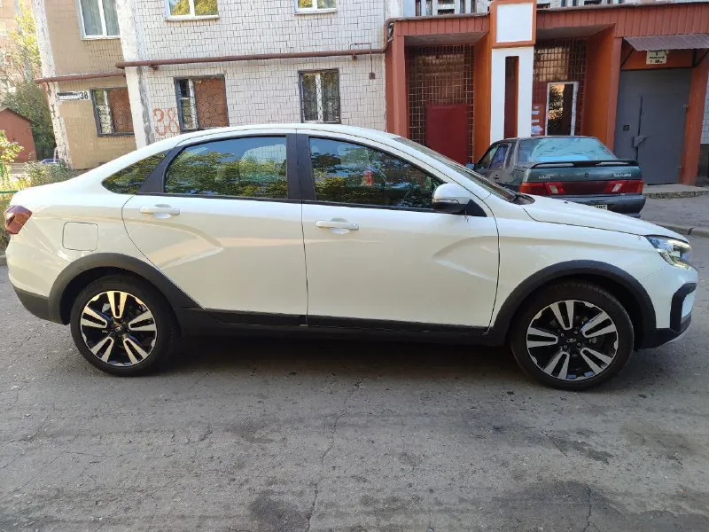 Васта кросс ng 2024 год пробег 18500 двигатель 1.6 16кл (106сил) коробка механика компенсация enjoy(пред максимальная): ✅подогрев лобового стекла, заднего и зеркал ✅подогрев передних сидений ✅светодиодная оптика передних и задних фар ✅ камера заднего вида ✅ задние парктроники ✅сенсорная мультимедиа enjoy ✅литые 17 диски ✅клиренс 203 мм цена 1700000 возможна продажа в кредит ☎️+79494392737 максим 📲 tg: кристина 📞 звоните: +7(949)4392737 - фотография - 8