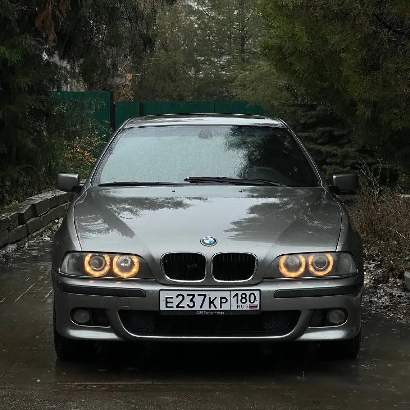 Bmw 5 e39 550.000тысяч✅ год.1998 мотор:2.8 без каких либо проблем не дымит, не троит. едет хорошо коробка без нареканий все горит, светиться, стоит зимняя резина установлен андроид юридически чистая! +79496438443 - фотография - 3