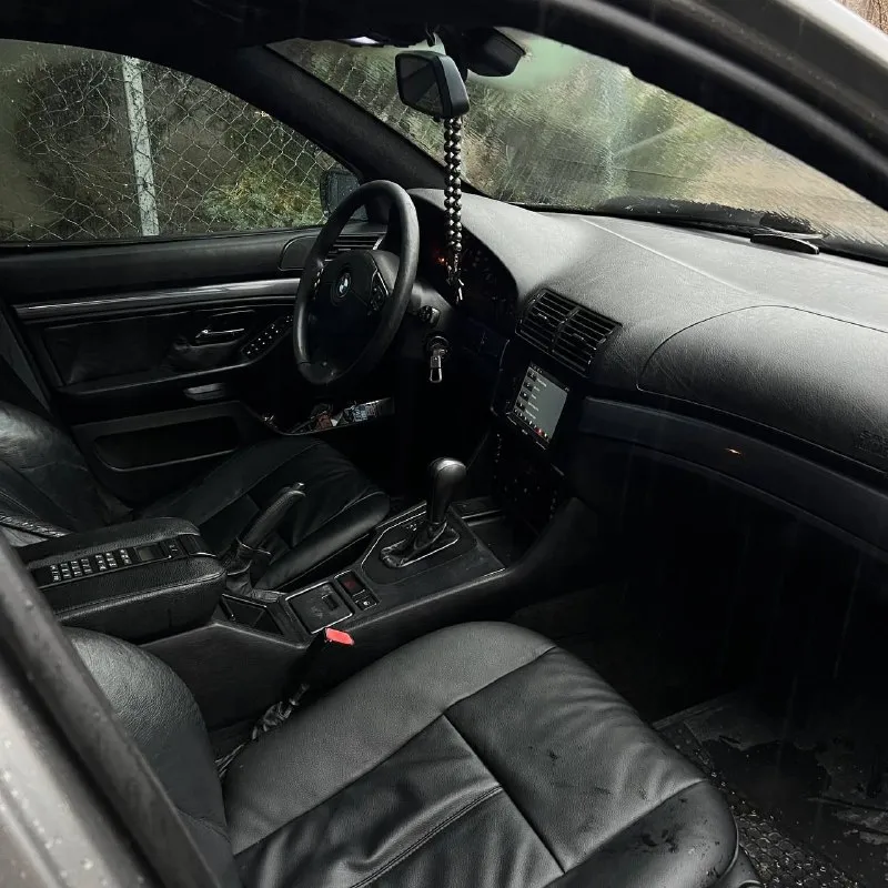 Bmw 5 e39 550.000тысяч✅ год.1998 мотор:2.8 без каких либо проблем не дымит, не троит. едет хорошо коробка без нареканий все горит, светиться, стоит зимняя резина установлен андроид юридически чистая! +79496438443 - фотография - 5