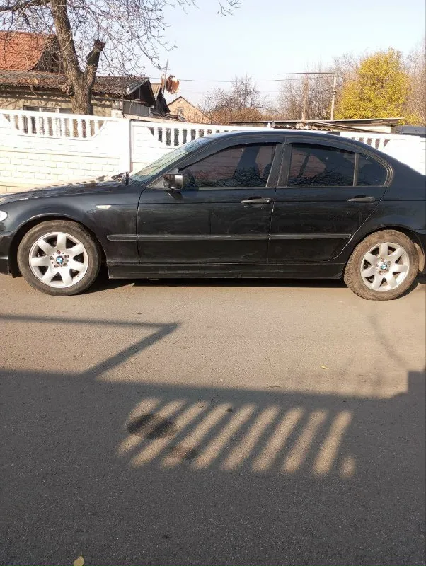 Продам bmw 316l 2003 г. технически машина в хорошем состоянии сел и поехал машина находится в донецке пролетарский район цена 700 тысяч все вопросы по телефону +79494187563 📞 звоните: +7(949)4187563 - фотография - 2