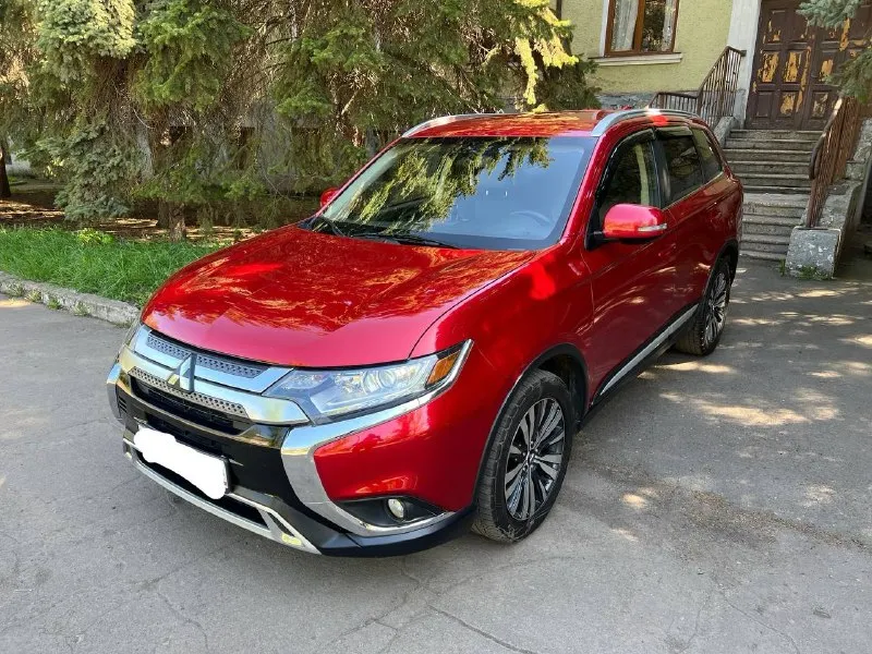Автор: продажа авто mitsubishi outlander 2019 года. авто обслужено и находится в отличном состоянии. двигатель 2.4л (167 л. с), пробег 80.000 км - бесключевой доступ, кнопка запуска двигателя, цветной многофункциональный дисплей, круиз-контроль, климат-контроль, камера кругового обзора, датчик света и дождя, электропривод багажника и многое другое. цена: 2.350.000 рублей все вопросы по телефону +79493181162 или в лс. . . ❗❗❗наш телеграм канал [ бесплатное размещение за репост ❗❗❗ [ 📞 звоните: +7(949)3181162 - фотография - 2