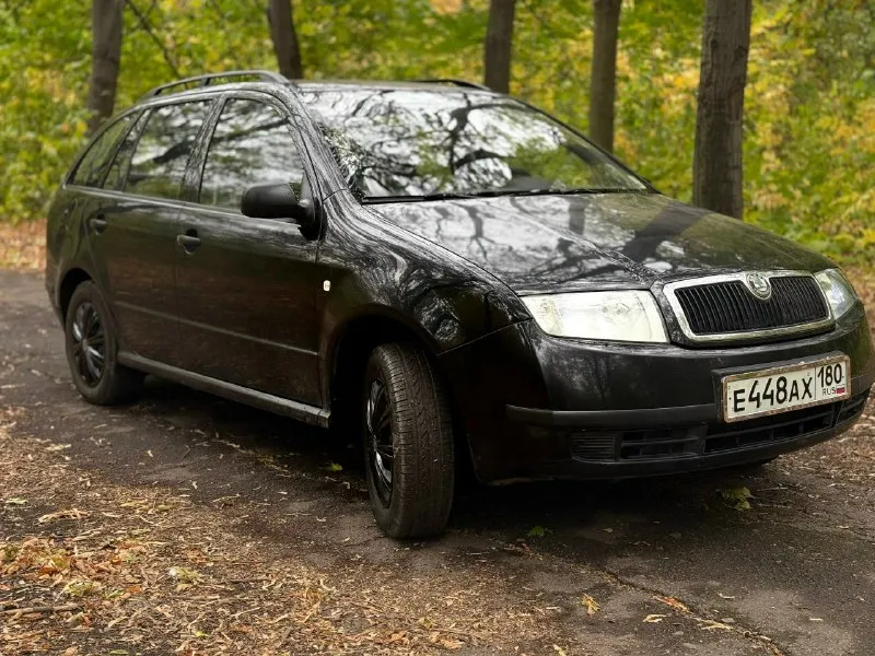 ❗️❗️цена 450.000 торг продам автомобиль skoda fabia 2004 года пробег 198.000 двигатель 1.4 шепчет, не дымит и не троит, обслужен полностью (свечи новые, масло новое, капиталка делалась 35.000км назад) коробка не хрустит не выбивает, сцепление новое. по комплектации: кондиционер рабочий (заправлен), печка греет, новый аккум,2 комплекта колес зима+лето на штампах, хороший свет. стекла все родные, машина в дтп не была. полное переоформление без штрафов и запретов осмотр: г. макеевка телефон для связи: +79494860649 📞 звоните: +7(949)4860649 - фотография - 2
