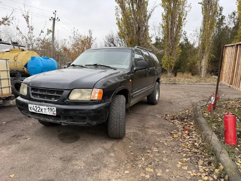 Продам chevrolet блейзер надежный американец по цене ржавой нивы год: 1998 на уверенном ходу полный... - фотография