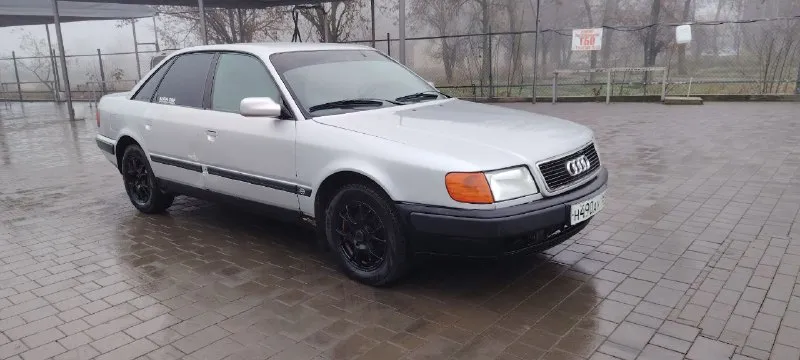 Продам ауди 100 авто в хорошем состоянии, двигатель 2.0 работает идеально, ходовая обслужена, коробк... - фотография