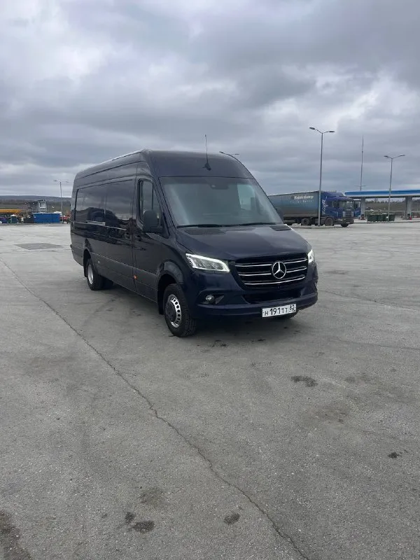 Продаю личный автомобиль пробег оригинал (трасса) самая полная комплектация кожаный салон сенсорная мультимедиа мультируль камеры 360 датчики слепых зон датчики дождя и света led оптика система старт стоп система удержания полос система предотвращения столкновения топливный бак 100л двигатель v6 190л. с. самый мощный в своём классе резина michelin +79781466865 находиться в симферополе цена 6000000 торг - фотография - 4