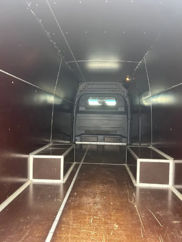 Продаю личный автомобиль пробег оригинал (трасса) самая полная комплектация кожаный салон сенсорная мультимедиа мультируль камеры 360 датчики слепых зон датчики дождя и света led оптика система старт стоп система удержания полос система предотвращения столкновения топливный бак 100л двигатель v6 190л. с. самый мощный в своём классе резина michelin +79781466865 находиться в симферополе цена 6000000 торг - фотография - 7