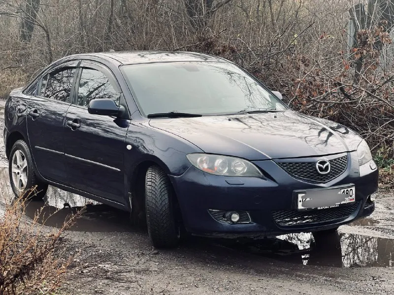 Продам mazda 3 1.6 газ/бензин мкпп 2006 г. в. 290.000 родного пробега не гнилая, без рыжиков хорошее состояние салона + установлены дорогие чехлы хорошая музыка передачи включаются идеально, двигатель работает хорошо ходовая не гремит и не стучит хорошая зимняя резина полное переоформление 380.000₽ донецк +79493170855 - фотография - 2