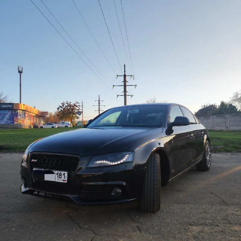 Audi a4 b8 2008 года 1.8 tfsi 160л. с в отличном состоянии. вариатор работает как надо. много чего с... - фотография