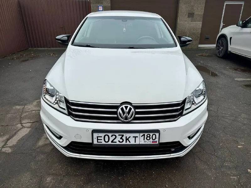 Продам volkswagen passat b7 tsi год 2014 мотор 1,8т, автомат dsg цена 1,3🍋 торг, обмен автомобиль в идеальном состоянии. двигатель, коробка, ходовая часть работает на 5+. 100% проверки на любом сто. автомобиль полностью обслужен, произведено большое то 10 тыс. км назад. замена цепи грм, замена дисков сцепления, маховика, с гарантией. замена всех жидкостей. адаптивный свет, замена линз, и установлены хорошие led лампы. в общем, машина без вложений, сел и поехал. новая зимняя резина bridgestone. донецк. виталий +79493570671 - фотография - 2