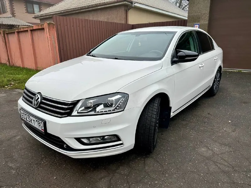 Продам volkswagen passat b7 tsi год 2014 мотор 1,8т, автомат dsg цена 1,3🍋 торг, обмен автомобиль в идеальном состоянии. двигатель, коробка, ходовая часть работает на 5+. 100% проверки на любом сто. автомобиль полностью обслужен, произведено большое то 10 тыс. км назад. замена цепи грм, замена дисков сцепления, маховика, с гарантией. замена всех жидкостей. адаптивный свет, замена линз, и установлены хорошие led лампы. в общем, машина без вложений, сел и поехал. новая зимняя резина bridgestone. донецк. виталий +79493570671 - фотография - 3