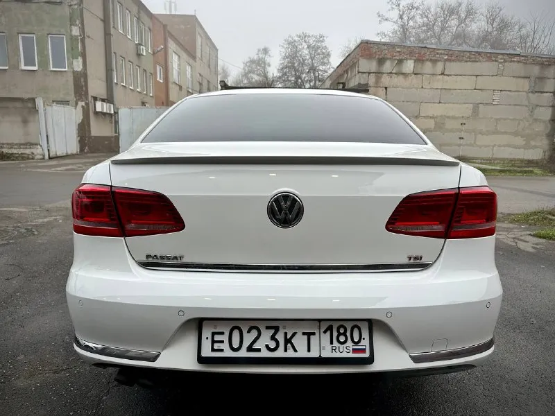 Продам volkswagen passat b7 tsi год 2014 мотор 1,8т, автомат dsg цена 1,3🍋 торг, обмен автомобиль в идеальном состоянии. двигатель, коробка, ходовая часть работает на 5+. 100% проверки на любом сто. автомобиль полностью обслужен, произведено большое то 10 тыс. км назад. замена цепи грм, замена дисков сцепления, маховика, с гарантией. замена всех жидкостей. адаптивный свет, замена линз, и установлены хорошие led лампы. в общем, машина без вложений, сел и поехал. новая зимняя резина bridgestone. донецк. виталий +79493570671 - фотография - 5