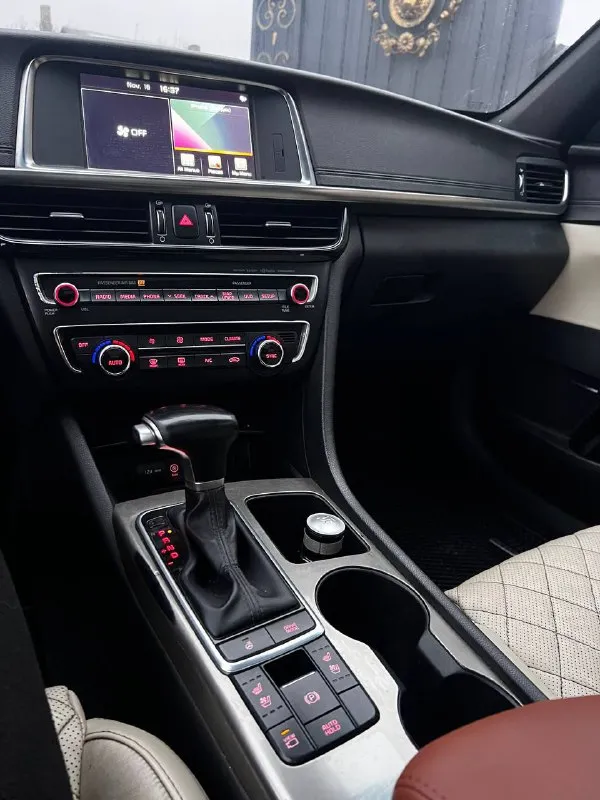 Срочная продажа kia optima sxl 2017 год 2.0 турбо 127.000 км пробега максимальная комплектация, в ав... - фотография