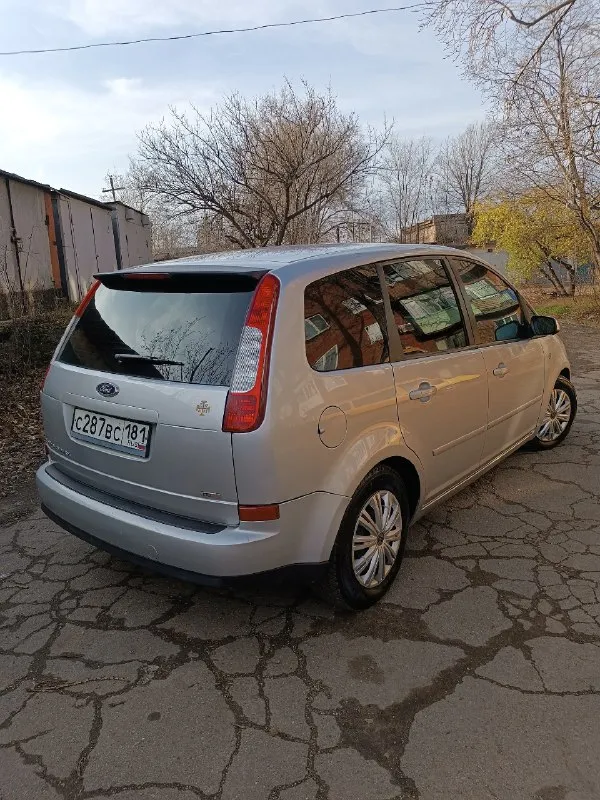 Продам ford focus c-max, 1.6 tdci, 2004 год, механика. пробег 209.370км. собственник. оцинкованный кузов. пригнана в 2017 году и по сей день в одних руках, своевременное обслуживание, много чего поменяно, есть вся история с записями. хорошая комплектация : -полный электро пакет, -кожаный мультируль; -круиз контроль, - датчик света; - датчик дождя; -авто шторки с затемнением, -зеркало заднего вида с затемнением, -микролифт водительского сиденья; -салон трансформер; -гур; -кондиционер; -климатконтроль; -абс; -элетроручник; -2 ключа. есть всё для комфортной езды. стекла все заводские, заводская тонировка. технически в нормальном состоянии. машина не новая, но в нормальном состоянии. резина зима на штампах, лето на дисках. хорошим людям хороший торг. алчевск. 630.000₽ +79591275174 📞 звоните: +7(959)1275174 - фотография - 3