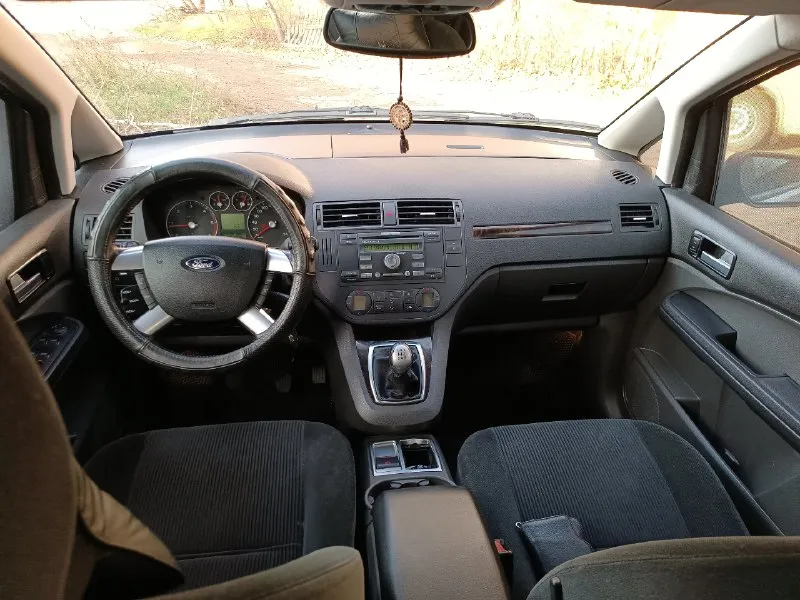 Продам ford focus c-max, 1.6 tdci, 2004 год, механика. пробег 209.370км. собственник. оцинкованный кузов. пригнана в 2017 году и по сей день в одних руках, своевременное обслуживание, много чего поменяно, есть вся история с записями. хорошая комплектация : -полный электро пакет, -кожаный мультируль; -круиз контроль, - датчик света; - датчик дождя; -авто шторки с затемнением, -зеркало заднего вида с затемнением, -микролифт водительского сиденья; -салон трансформер; -гур; -кондиционер; -климатконтроль; -абс; -элетроручник; -2 ключа. есть всё для комфортной езды. стекла все заводские, заводская тонировка. технически в нормальном состоянии. машина не новая, но в нормальном состоянии. резина зима на штампах, лето на дисках. хорошим людям хороший торг. алчевск. 630.000₽ +79591275174 📞 звоните: +7(959)1275174 - фотография - 8