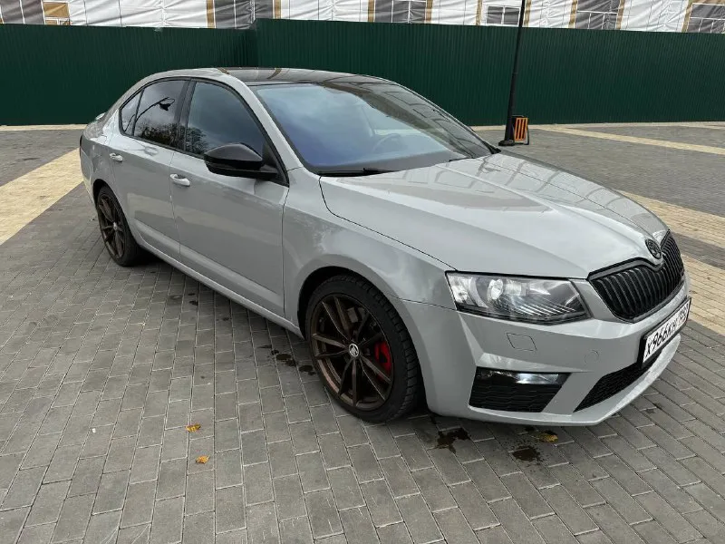 В продаже октавия рс стейдж 1 после капиталки, проехал 15 тысяч км. стоит только даунпайп и пару доработок выхлопа. звучит приятно. пробег родной 215000 автомобиль в очень живом хорошем состоянии задние фары рестайлинг fl передние фары адаптивные bi-led цвет очень красивый и собирает взгляды салон ухоженный коробка не пинает, переключает плавно в любом режиме. 1950000р город донецк по всем интересующим вопросам звоните +7949-644-26-65 📲 tg: dmitry 📞 звоните: +7(949)6442665 - фотография - 2