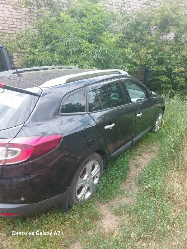 –продам renault меган3 2011г. в. в хорошем состоянии 1.5 т. д. коробка акпп. пригнан был из голландии. в такси не был. 275000 км. весь в заводском окрасе. сажевый фильтр не вырезался. ⭐цена 950000р. ⭐ —номер телефона : +7(949)302-73-85 📞 звоните: +7(949)3027385 - фотография - 2
