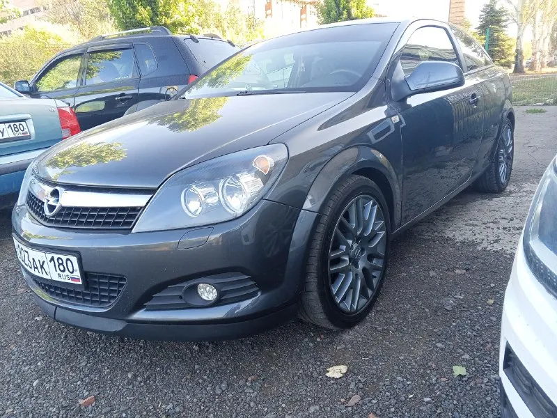 📮город: снежное 🚘марка: opel astra h 📅год выпуска 2011 💴цена:620 📝описание: я собственник мотор1,6 электрика вся рабочая, кондиционер свежий. датчик света датчик дождя подогрев сидений эл. стеклоподъемники ! r18 лето, зима r16 заводские штампы номер для связи +79493449554 тг +79968000027 👤 📞 звоните: +7(949)3449554 - фотография - 2