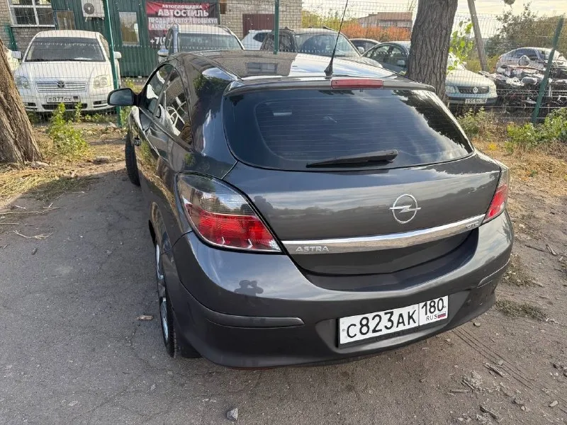 📮город: снежное 🚘марка: opel astra h 📅год выпуска 2011 💴цена:620 📝описание: я собственник мотор1,6 электрика вся рабочая, кондиционер свежий. датчик света датчик дождя подогрев сидений эл. стеклоподъемники ! r18 лето, зима r16 заводские штампы номер для связи +79493449554 тг +79968000027 👤 📞 звоните: +7(949)3449554 - фотография - 5