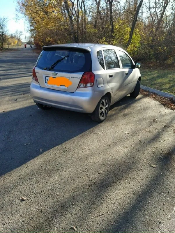 Продам chevrolet авео т200 2005г. без гнили и ржавчины, новое: грм, масла, крылья, пороги, все полости обработаны антикоррозийными материалами. салон чистый не прокуренный. пробег 240т. двигатель 1.2, очень экономичен по расходу топлива и обслуживанию всего автомобиля. ездит бодро на все свои 72 лошади. цена 320 т. р. осмотр енакиево. +79493254755. 📞 звоните: +7(949)3254755 - фотография - 5