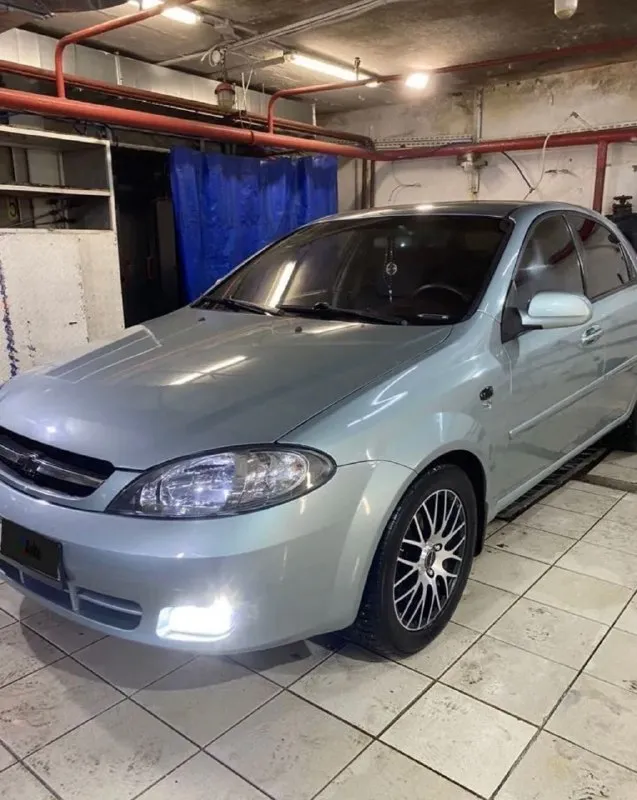 Продам срочно! chevrolet lacetti 2005 мт 1.4 206 тыс пробега. сел и поехал! полное переоформление! ✅... - фотография