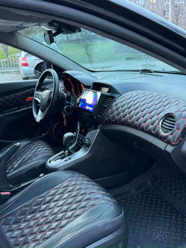 Chevrolet cruze 1.8 ат 2011г chevrolet круз пробег 238.000 км мотор отличный, без проблемный, не дымит, не троит ! коробка автомат, не пинает, не буксует ходовая в порядке комплектация : 4 стекла подъемника, кондиционер, датчик дождя, датчик света, подогревы зеркал, подогревы сидений, мульти руль. без гнили. и ржавчины документы чистые, без запретов, без штрафов, переоформление без проблем, можно сразу в мрэо авто обслужена полное то г. макеевка цена 745.000 руб торг связь +7949-637-89-80 или +7926-455-54-23 📞 звоните: +7(949)6378980 - фотография - 7