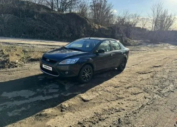 💶 цена: 490 000 📮 город: г. мариуполь 🚘 марка / модель: форд фокус 2 рестайлинг 📅 год выпуска: 2008 📊 пробег: 250000 ⛽️ двигатель (тип, объем, мощность): qqdb 1.8 л. ✅ vin код: wf0hxxwpdh8c09105 🔧 тип кпп: механика 👨‍⚖️ владельцев в птс: 8 ⏳ срок владения: 2 года 📝 описание: срочно продаю автомобиль комплектация chia special edition. двигатель контрактный пробег на нем 30 т. км. стоит магнитола teys. состояние удовлетворительное, по мелочи надо приложить руки, по технической части все отлично. ☎️ контактный телефон: +79490039217 - фотография - 2