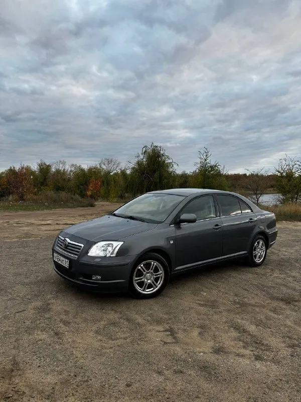 Продам toyota avensis 2004 год ‎699 000🛑 ‎объëм двигателя - 1.8 л ‎кпп - механика ‎пробег - 357000 км капремонт производился 85000 км назад авто с 2007 года в одних руках, все то проводились вовремя и использовались качественные запчасти и расходники, все записано ‎кузов полностью живой, оцинкованный. салон в отличном состоянии, все кнопочки работают, двигатель работает ровно, масло не расходует. расход по трассе 5.6-5.8 л. , по городу 8-9 л. ‎коробка втыкается легко, плавно все передачи, без хруста. ‎автомобиль с большим функционалом, и главное все работает, годов когда японцы делали самые качественные машины. ‎осмотр в донецке ‎+79493436934 ‎ 📲 tg: @yankeeeeen 📞 звоните: +7(949)3436934 - фотография - 2