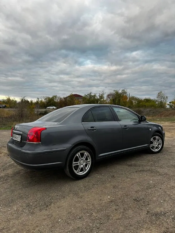 Продам toyota avensis 2004 год ‎699 000🛑 ‎объëм двигателя - 1.8 л ‎кпп - механика ‎пробег - 357000 км капремонт производился 85000 км назад авто с 2007 года в одних руках, все то проводились вовремя и использовались качественные запчасти и расходники, все записано ‎кузов полностью живой, оцинкованный. салон в отличном состоянии, все кнопочки работают, двигатель работает ровно, масло не расходует. расход по трассе 5.6-5.8 л. , по городу 8-9 л. ‎коробка втыкается легко, плавно все передачи, без хруста. ‎автомобиль с большим функционалом, и главное все работает, годов когда японцы делали самые качественные машины. ‎осмотр в донецке ‎+79493436934 ‎ 📲 tg: @yankeeeeen 📞 звоните: +7(949)3436934 - фотография - 4