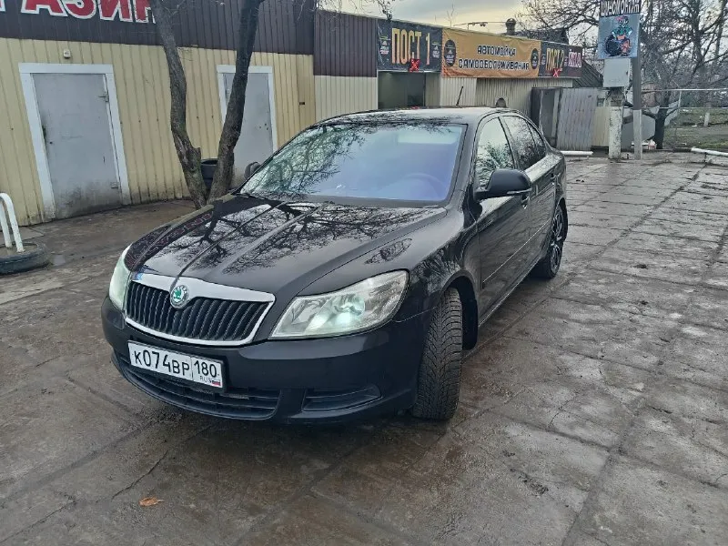 Продажа от собственника! skoda octavia a 5 двиг 1.6 mpi механика ходовку менял в этом году сейчас авто на зимней резине новой! 4 стекло подъёмника подогрев передних сидений кондиционер подогрев зеркал и регулировка электронная г. амвросиевка тел +79494653187 за автомобиль не стыдно на ходу каждый день. 273000 пробег. цена 900 т. 📞 звоните: +7(949)4653187 - фотография - 4