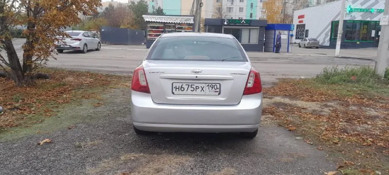 Chevrolet lacetti 2011 года. пробег 234 тыс. ,1 хозяин. машина в хорошем состоянии, вложений по машине вообще никаких не нужно, полностью обслуженна, сел и поехал. по кузову гнили и ржавчины нет. работает всё в шатаном режиме, в салоне чисто и опрятно. встреча по договорённости на таможне на успенке. цена – 550,000тыс. , торг. все вопросы по телефону: +79493628455 - фотография - 7